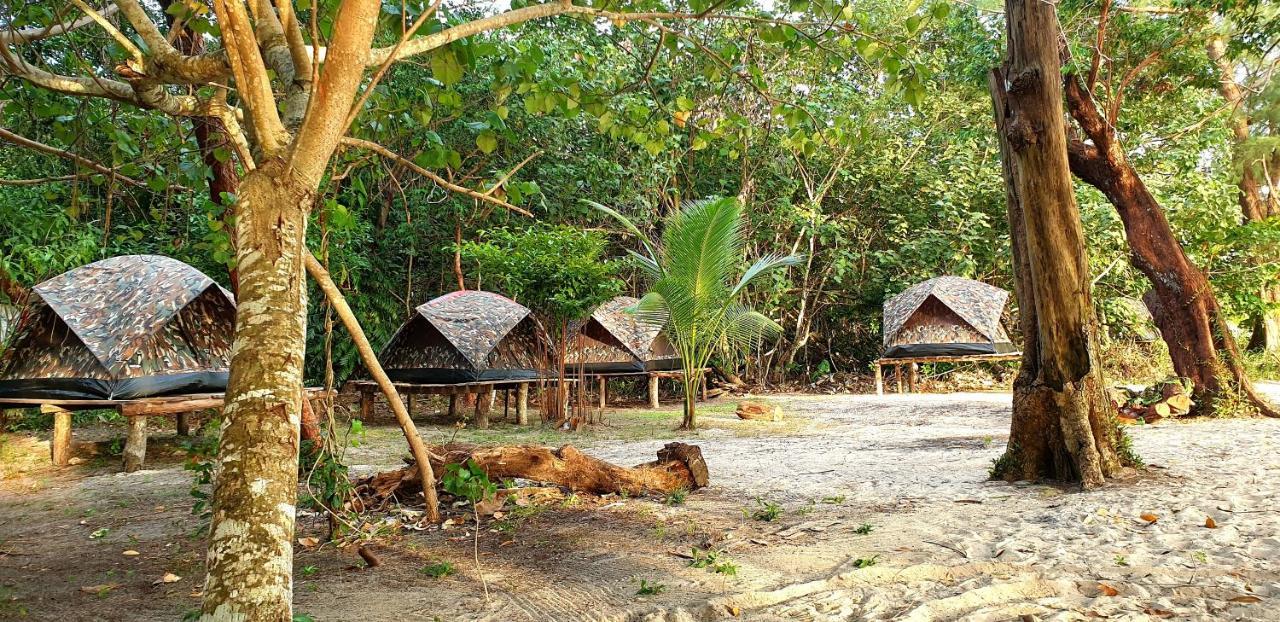 Crusoe Koh Takiev Island *